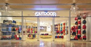 Full glass front of shop in Singapore mall