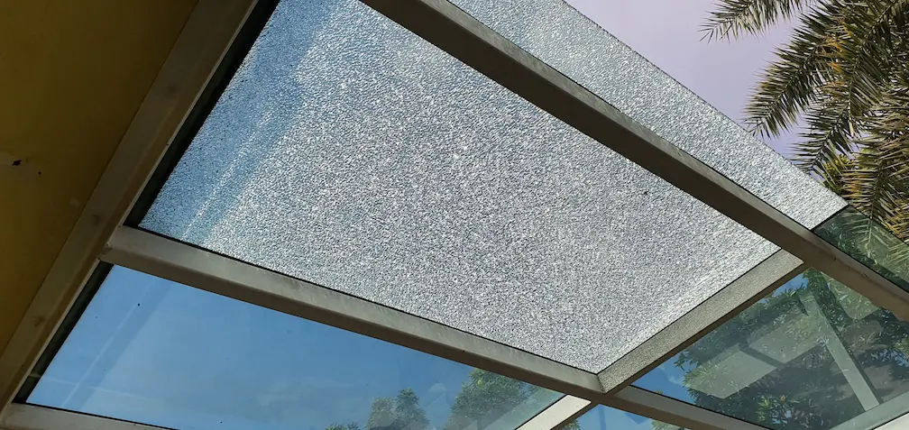 Shattered awning roof with metal frame